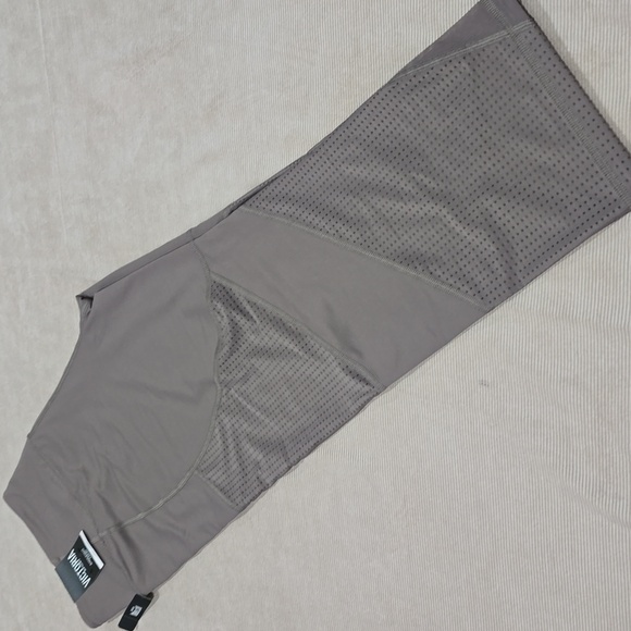 NWT-Victoria Sport Set - Picture 5 of 10